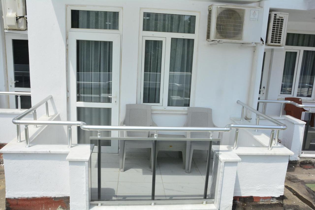 Rafael Hotel مانافجات المظهر الخارجي الصورة