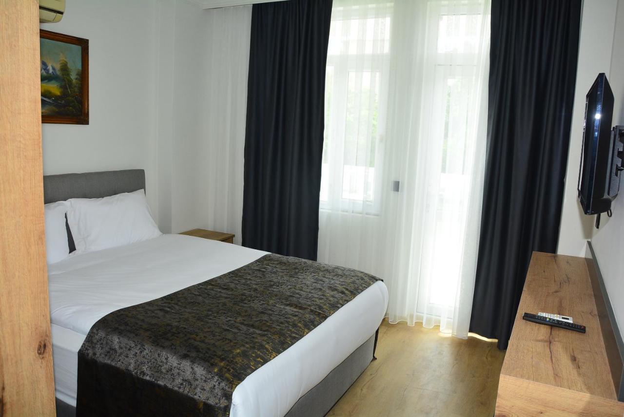 Rafael Hotel مانافجات المظهر الخارجي الصورة