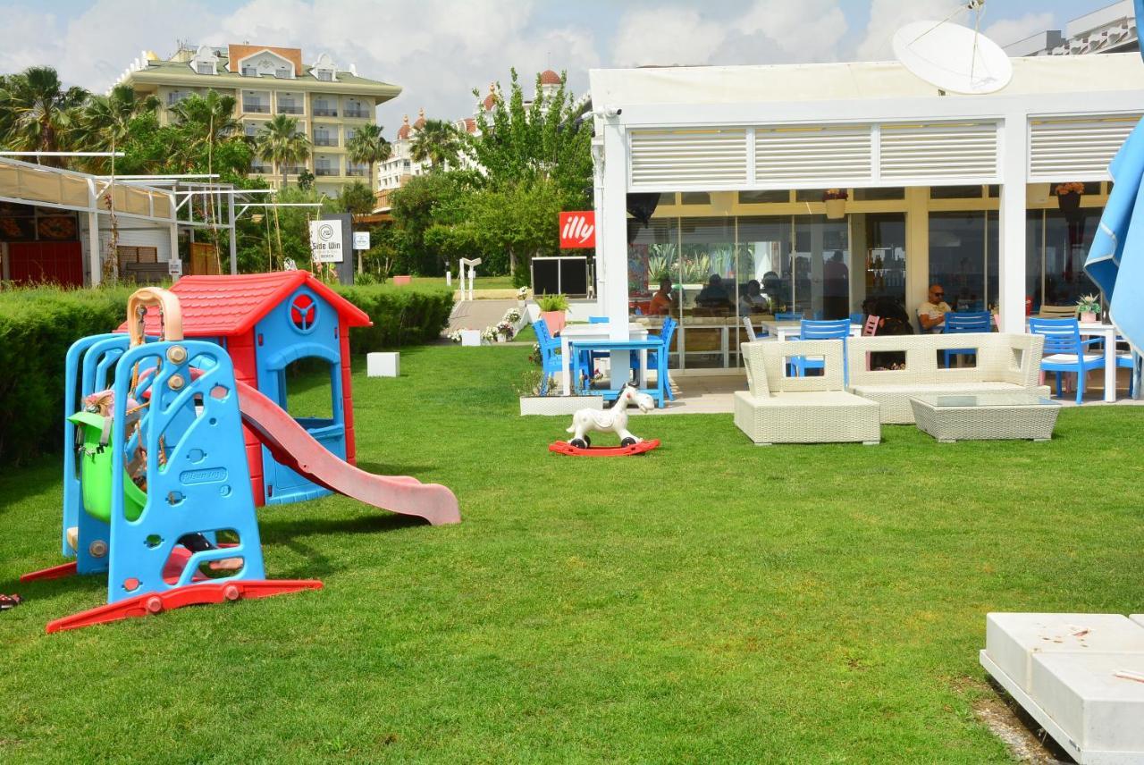 Rafael Hotel مانافجات المظهر الخارجي الصورة